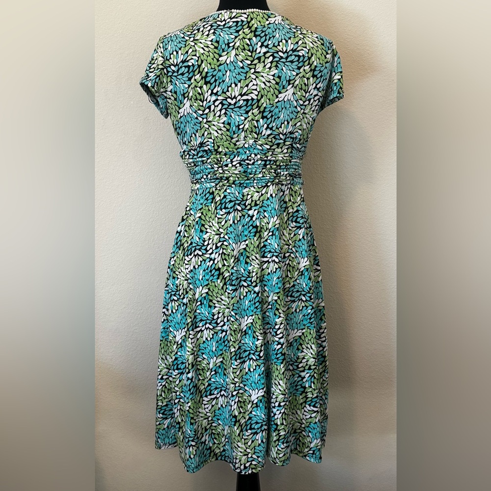 Studio I Leaf Pattern Spring Dress - Green & Blue 8 - Picture 4 of 8